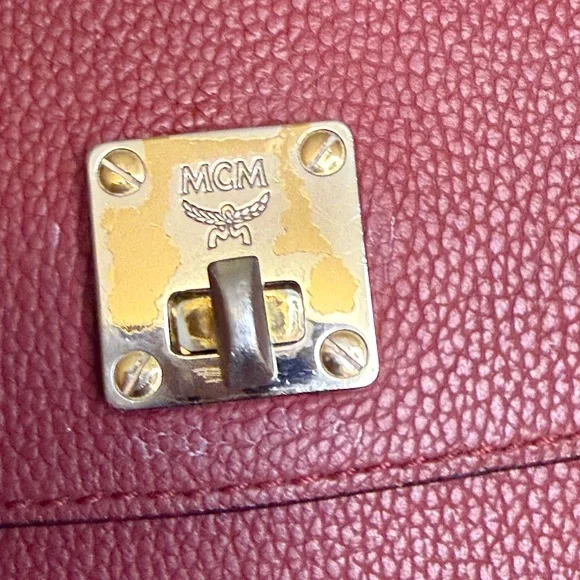 MCM Burgundy Leather Shoulder Bag with unbranded Gold Chain - Picture 9 of 16